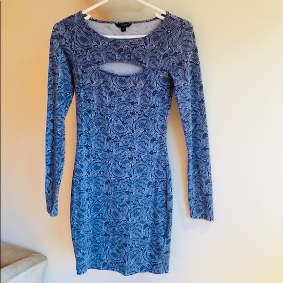 Guess Cut-Out Printed BodyCon Dress - Picture 4 of 7